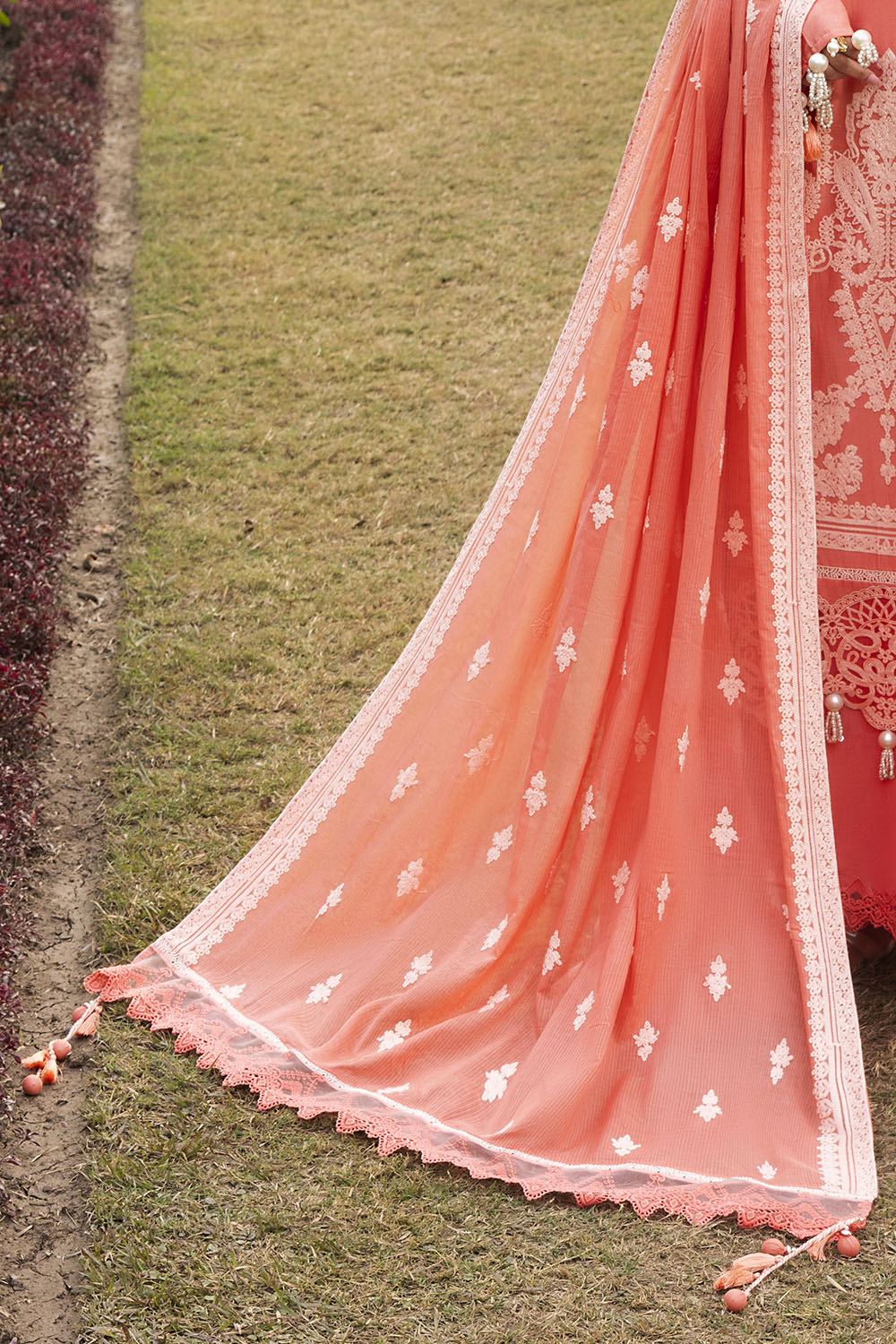 Gul Ahmed Summer Lawn DN-62031 Unstitched 3 Piece - Multicolour