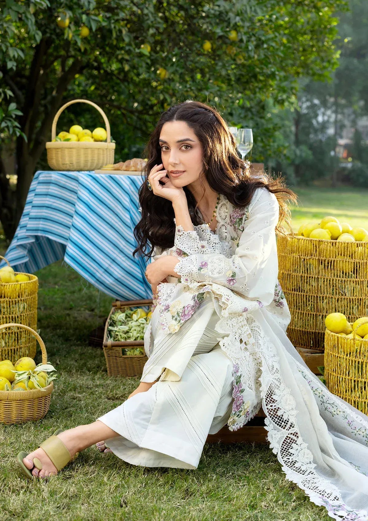 Elaf Premium Luxury Lawn 2026 Perle ELY-3A Unstitched 3 Piece - Multicolour